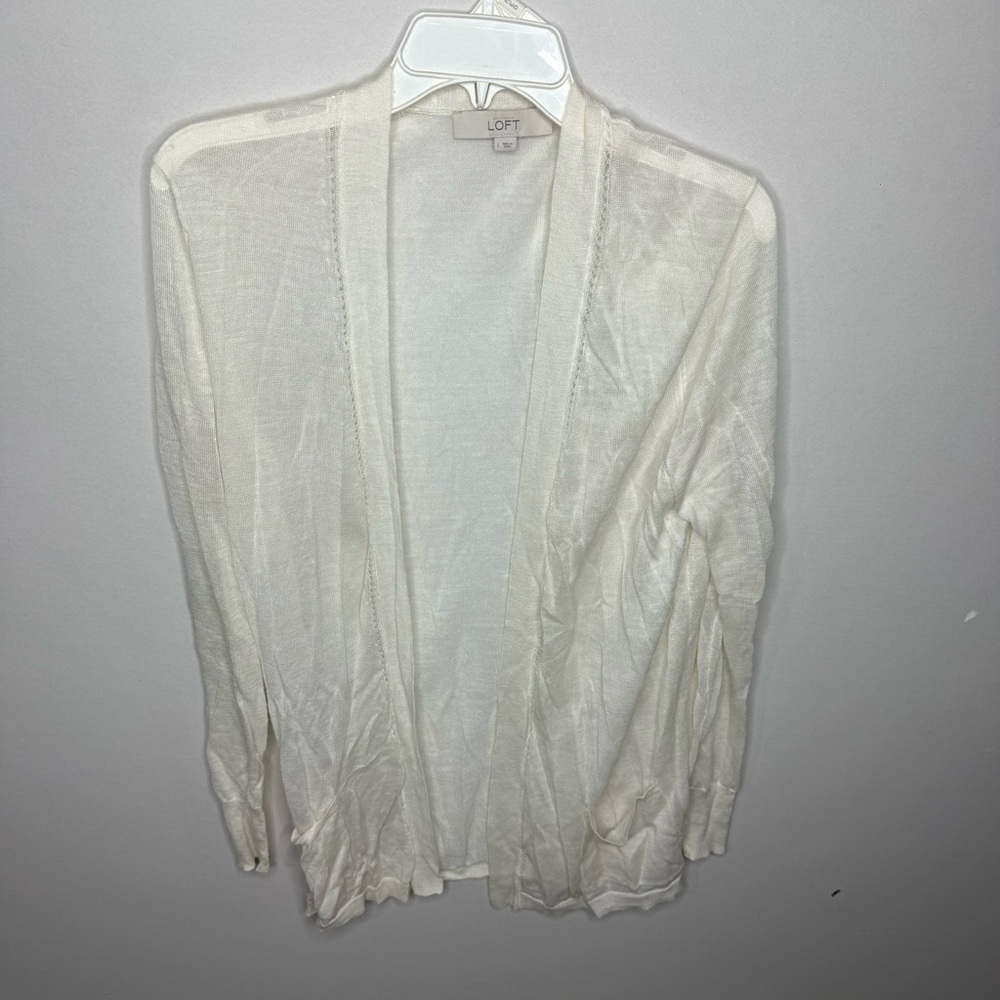 LOFT Women's Cream Sweater